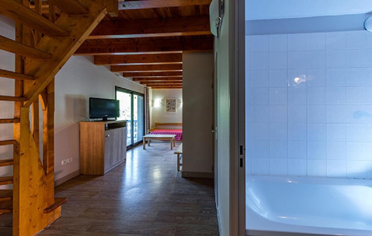 Aparthotel Les Trois Vallees - Arreau