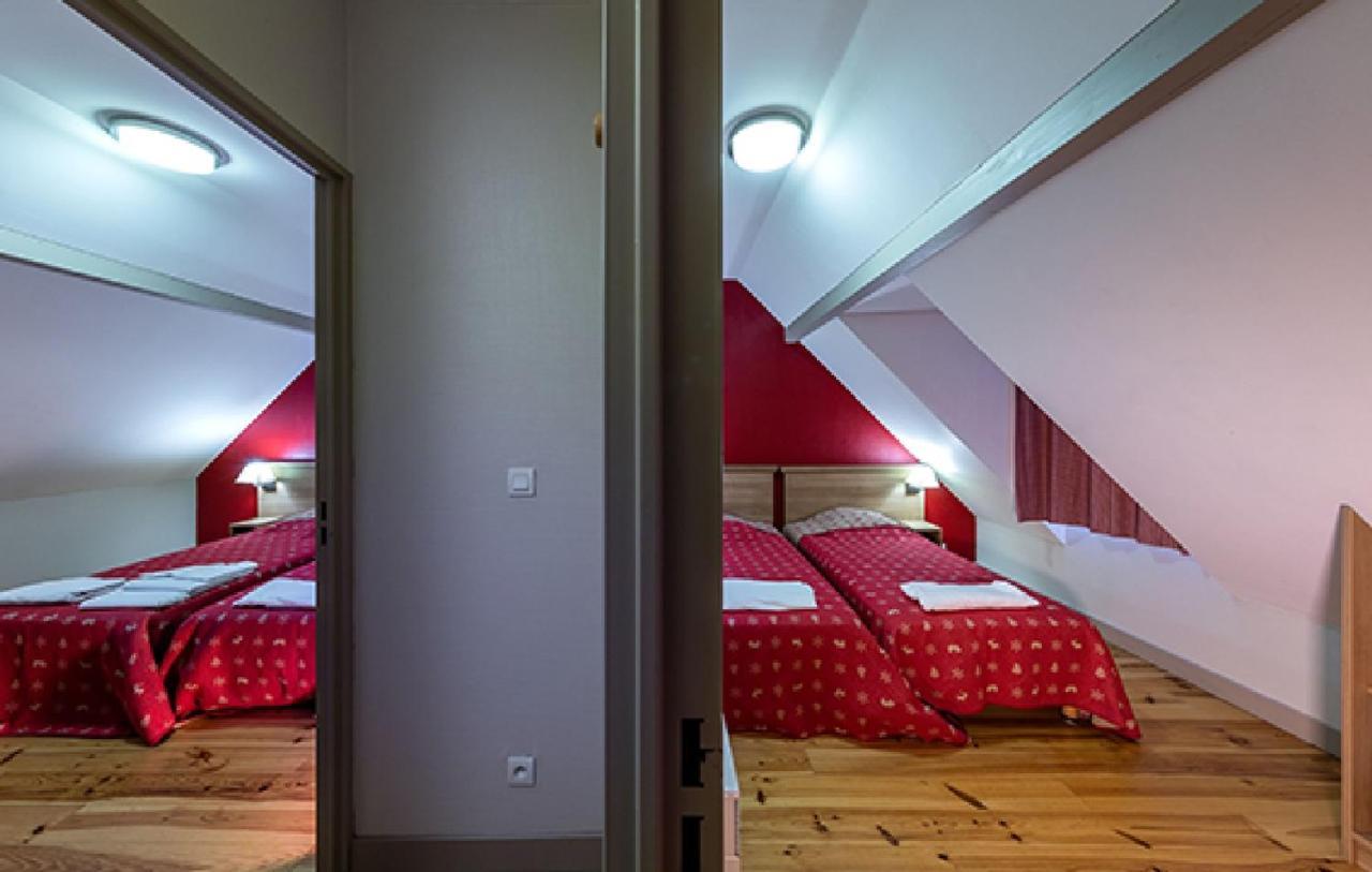 Les Trois Vallees - *